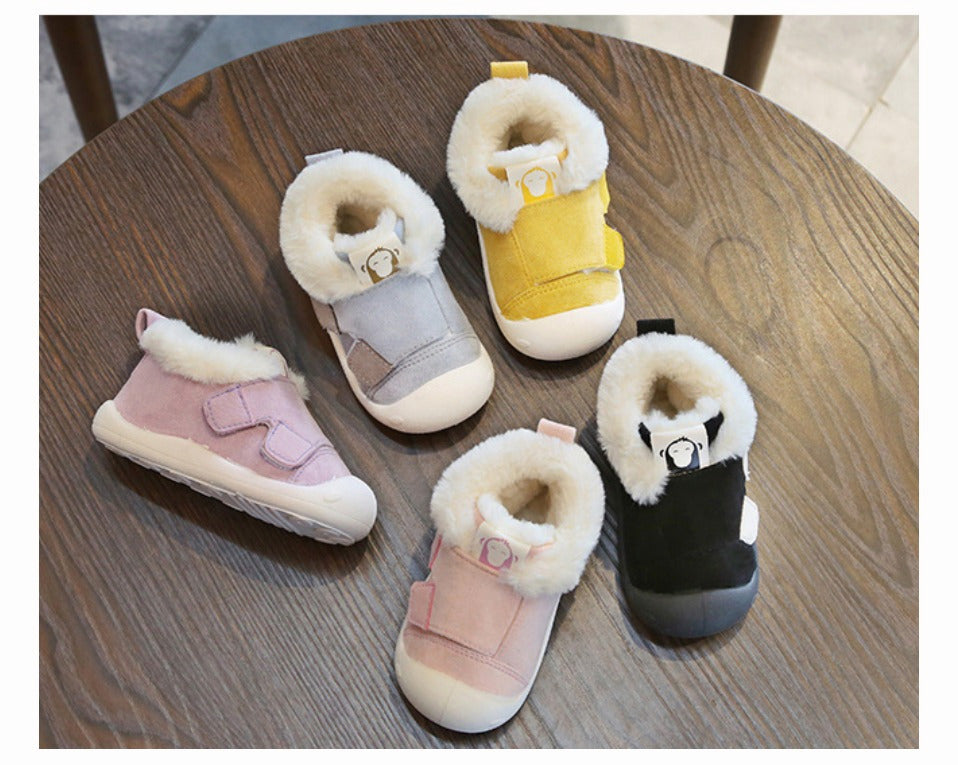 Kinderschuhe Sohle Detail